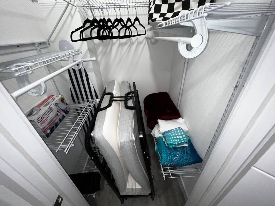 Vacay Spot Experience Luna Sky! 65" Tv Bar, Bbq, Shower Massage Jets, Music, Go To Fl Keys Гомстед Екстер'єр фото