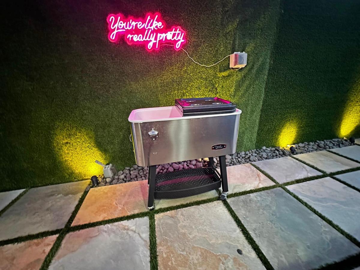 Vacay Spot Experience Luna Sky! 65" Tv Bar, Bbq, Shower Massage Jets, Music, Go To Fl Keys Гомстед Екстер'єр фото
