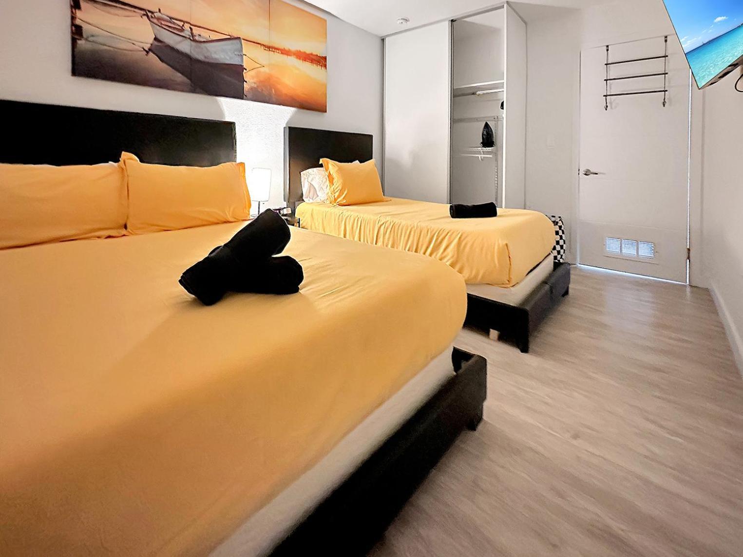 Vacay Spot Experience Luna Sky! 65" Tv Bar, Bbq, Shower Massage Jets, Music, Go To Fl Keys Гомстед Екстер'єр фото