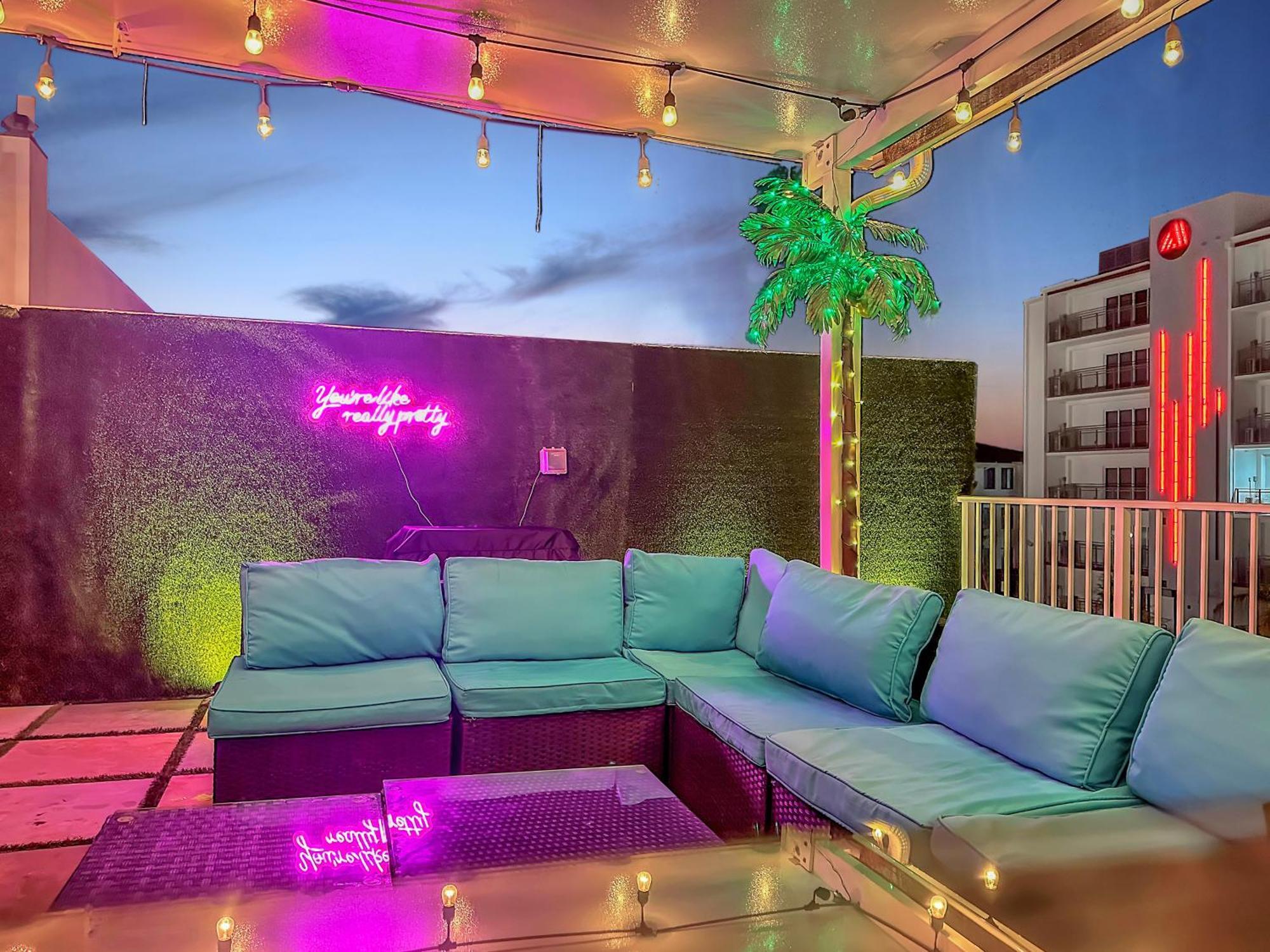 Vacay Spot Experience Luna Sky! 65" Tv Bar, Bbq, Shower Massage Jets, Music, Go To Fl Keys Гомстед Екстер'єр фото