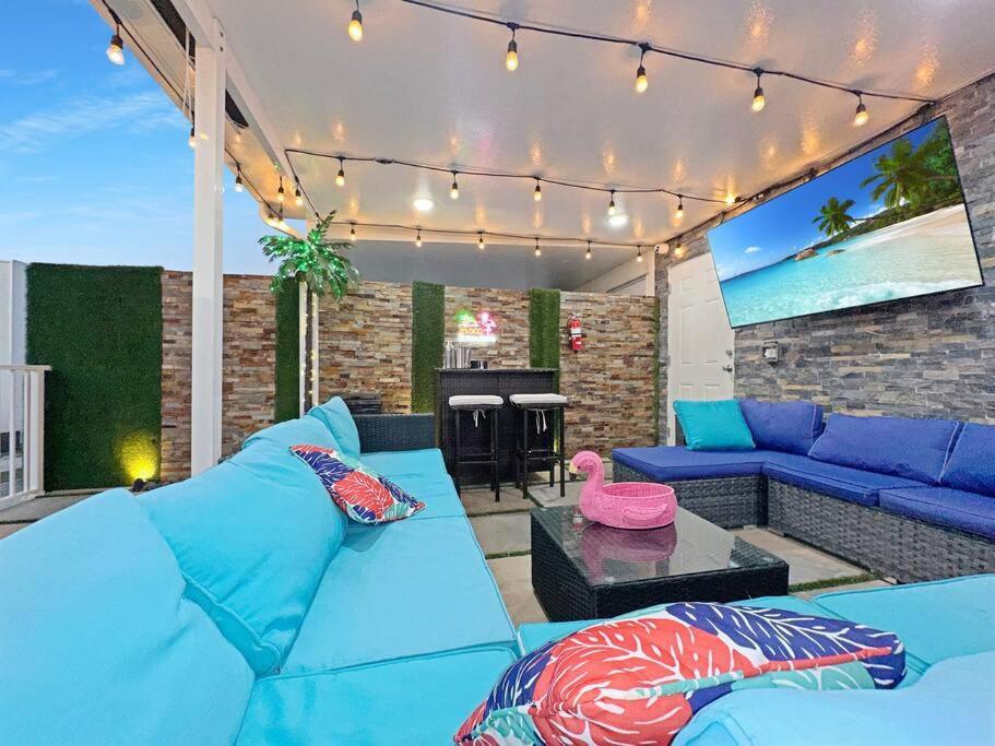 Vacay Spot Experience Luna Sky! 65" Tv Bar, Bbq, Shower Massage Jets, Music, Go To Fl Keys Гомстед Екстер'єр фото