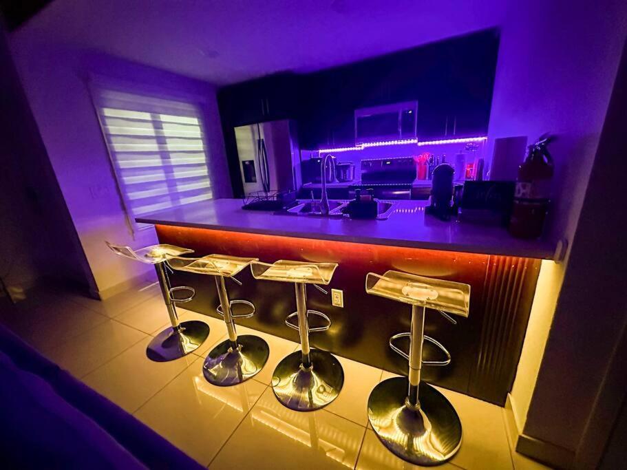 Vacay Spot Experience Luna Sky! 65" Tv Bar, Bbq, Shower Massage Jets, Music, Go To Fl Keys Гомстед Екстер'єр фото
